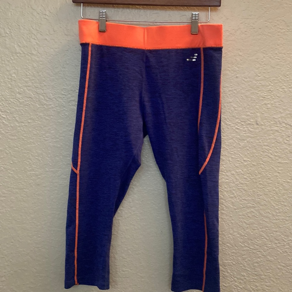 BCG true wick capri leggings. New without tags. Size medium